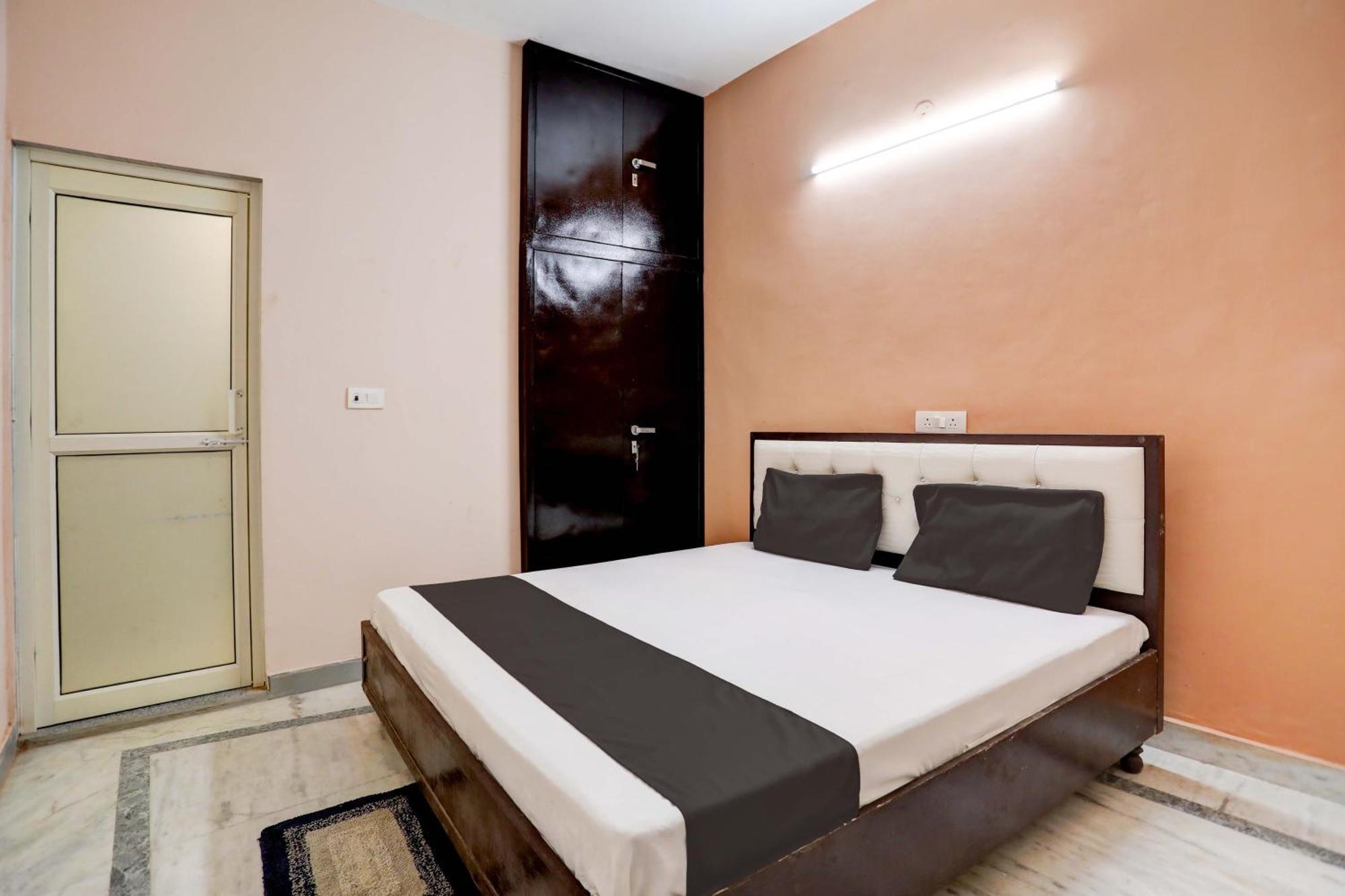 Hotel O Tilak Hotel 24 Sector 27 Near By Vinayak Hospital Gali No-6 Нойда Экстерьер фото