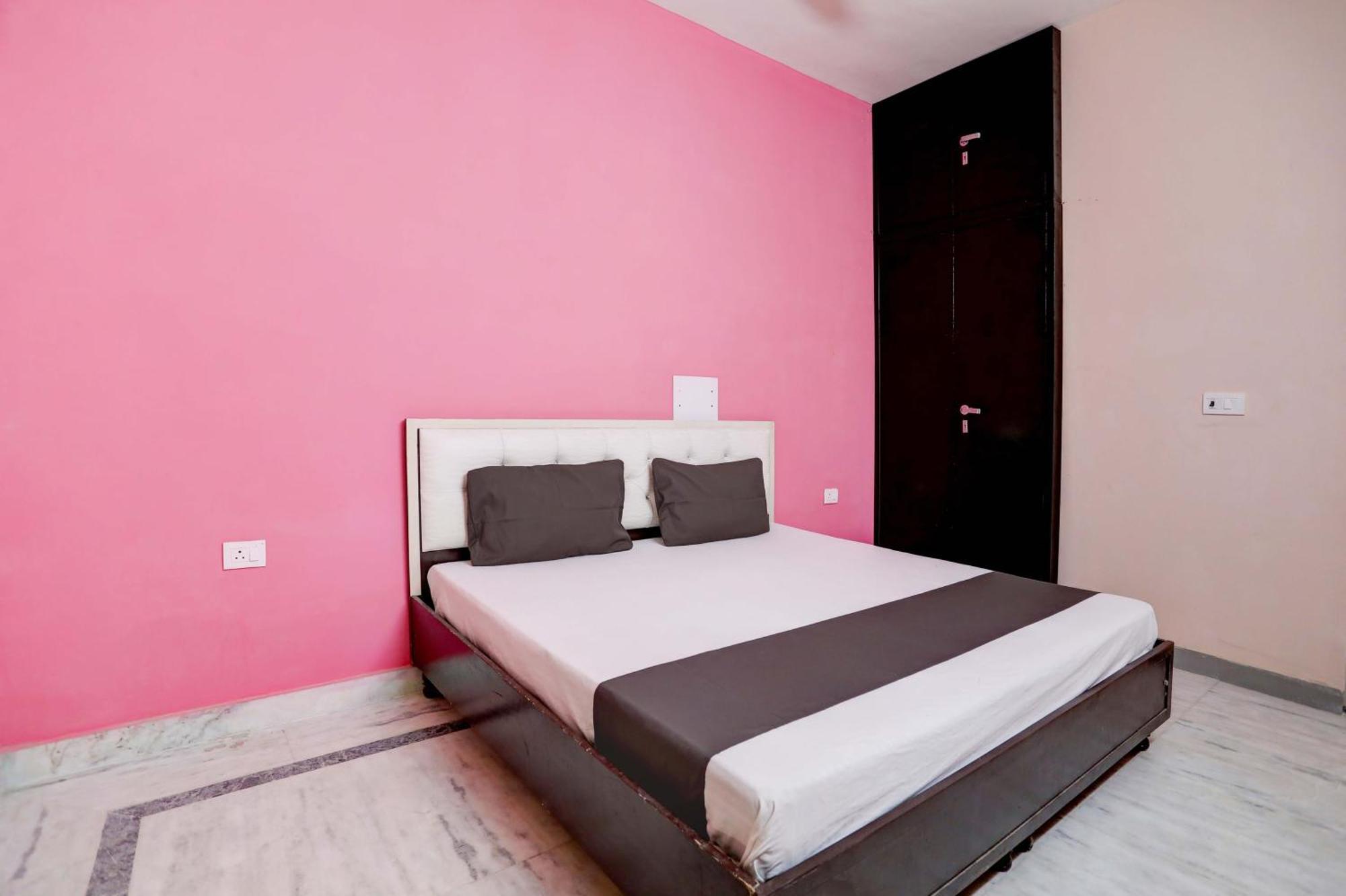 Hotel O Tilak Hotel 24 Sector 27 Near By Vinayak Hospital Gali No-6 Нойда Экстерьер фото